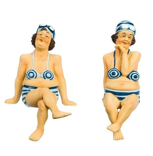 Item 294659 Old Beach Woman Shelf Sitter