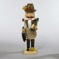 Item 104710 Wine Farmer Nutcracker