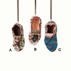 Item 177436 Indian Moccasin Ornament
