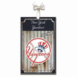 Item 420962 New York Yankees Corrugate Ornament